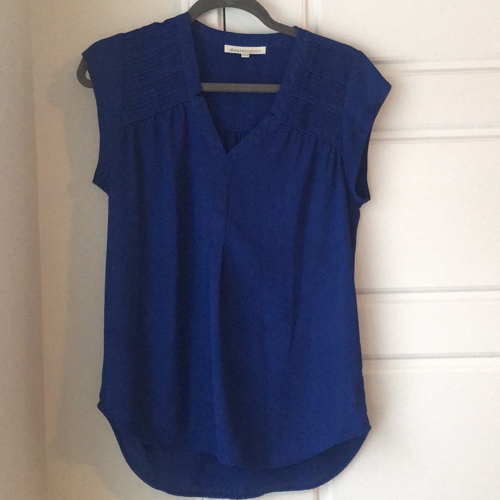 Long blouse! Great for work!